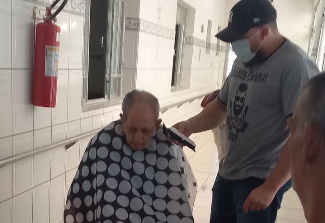 Dia do corte de cabelo 